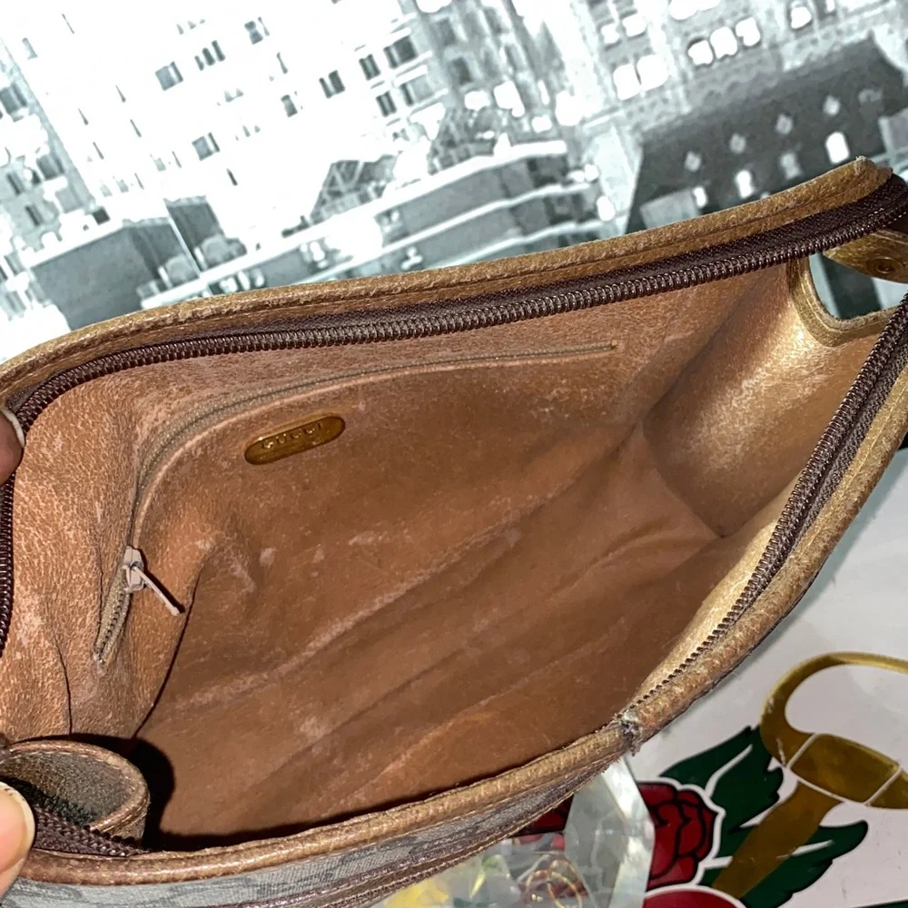 Authentic Rare Gucci Plus GG Monogram Clutch - Picture 14 of 15